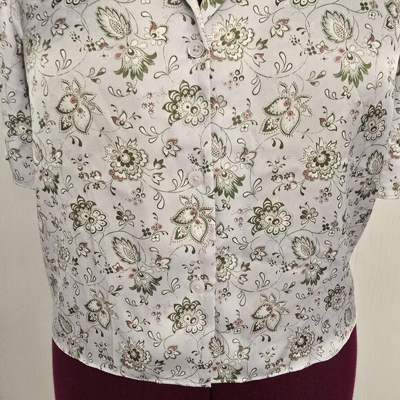 NWT NEW Women's Wilfred Silky Feel Paisley Lavender Button Down Blouse | Size XS - Picture 5 of 10